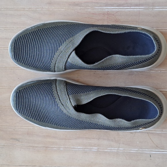 Women's Bzees Outburst Slip On OLIVE Navy Metalic Comfort Walking Sneakers - Picture 2 of 10